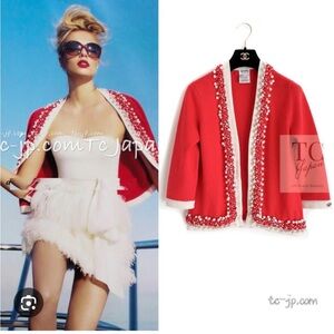 Chanel Elegant Red and Cream woven ribbon pearl cashmere cardigan 40